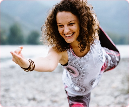 Yoga für geübte mit Sarah Fichtinger(Bildrecht)
